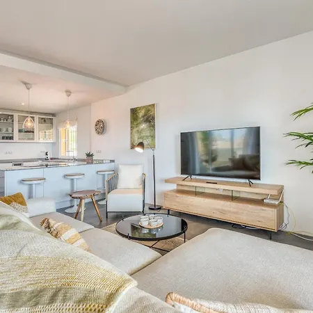 아파트 Hanami Puerto Alto Penthouse Pa 5-21 에스테포나